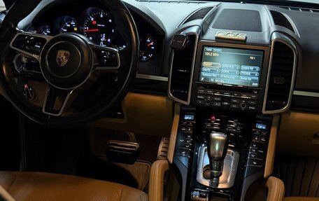 Porsche Cayenne III, 2015 год, 3 950 000 рублей, 19 фотография