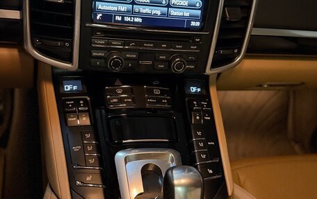 Porsche Cayenne III, 2015 год, 3 950 000 рублей, 30 фотография