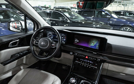 KIA Carnival, 2020 год, 3 670 000 рублей, 15 фотография