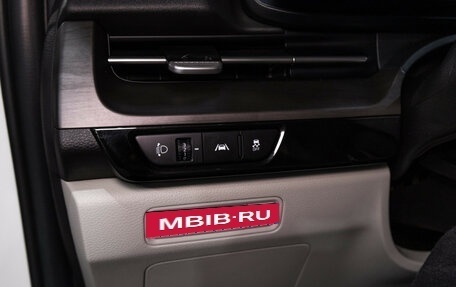 KIA Carnival, 2020 год, 3 670 000 рублей, 23 фотография