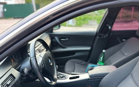 BMW 3 серия, 2005 год, 624 999 рублей, 10 фотография