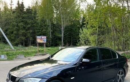 BMW 3 серия, 2005 год, 624 999 рублей, 2 фотография
