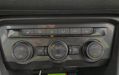 Volkswagen Tiguan II, 2018 год, 1 900 000 рублей, 16 фотография