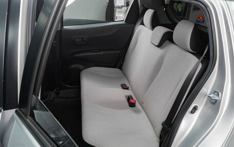 Toyota Vitz, 2013 год, 879 000 рублей, 7 фотография