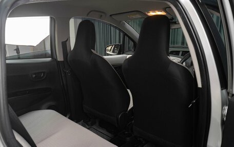 Toyota Vitz, 2013 год, 879 000 рублей, 11 фотография