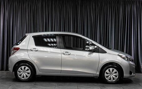 Toyota Vitz, 2013 год, 879 000 рублей, 5 фотография