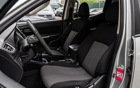 Mitsubishi L200 IV рестайлинг, 2019 год, 1 750 000 рублей, 10 фотография
