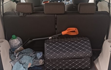 Toyota Sienta II, 2017 год, 1 450 000 рублей, 12 фотография