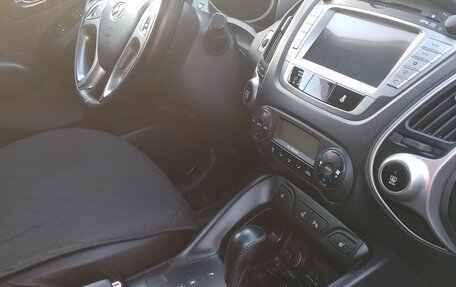 Hyundai ix35 I рестайлинг, 2012 год, 1 395 000 рублей, 2 фотография