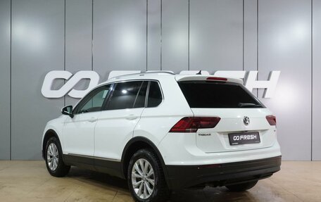 Volkswagen Tiguan II, 2017 год, 1 999 000 рублей, 2 фотография