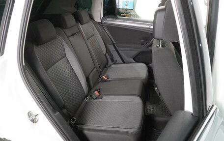 Volkswagen Tiguan II, 2017 год, 1 999 000 рублей, 7 фотография