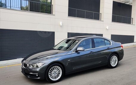 BMW 3 серия, 2016 год, 1 650 000 рублей, 3 фотография