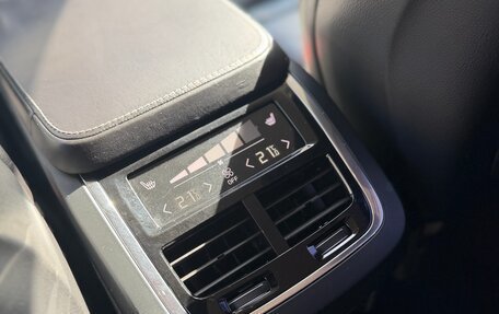 Volvo XC90 II рестайлинг, 2016 год, 3 250 000 рублей, 20 фотография