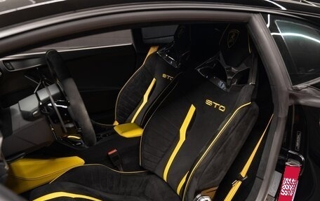 Lamborghini Huracán, 2023 год, 30 050 000 рублей, 7 фотография