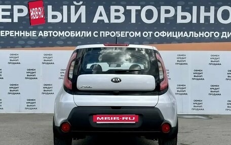 KIA Soul II рестайлинг, 2015 год, 1 300 000 рублей, 6 фотография