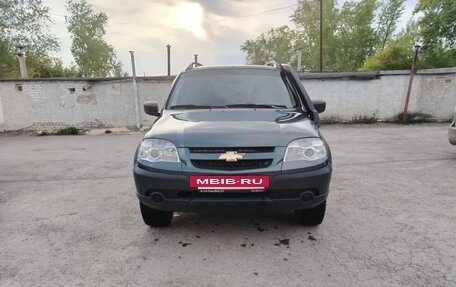 Chevrolet Niva I рестайлинг, 2018 год, 677 000 рублей, 5 фотография
