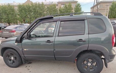 Chevrolet Niva I рестайлинг, 2018 год, 677 000 рублей, 10 фотография