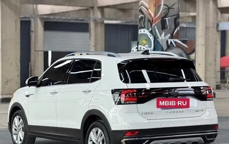 Volkswagen T-Cross I, 2022 год, 1 270 004 рублей, 4 фотография