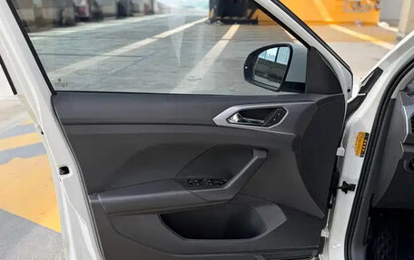 Volkswagen T-Cross I, 2022 год, 1 270 004 рублей, 17 фотография