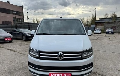 Volkswagen Caravelle T6 рестайлинг, 2018 год, 3 100 000 рублей, 1 фотография