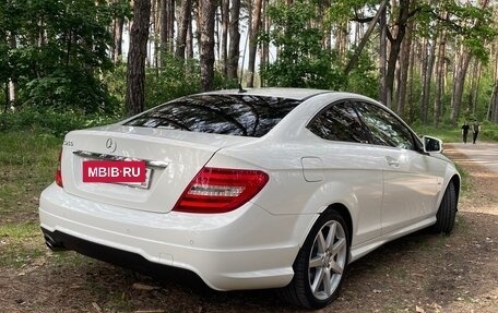 Mercedes-Benz C-Класс, 2011 год, 1 800 000 рублей, 7 фотография