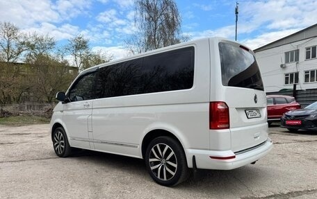 Volkswagen Caravelle T6 рестайлинг, 2018 год, 3 100 000 рублей, 10 фотография