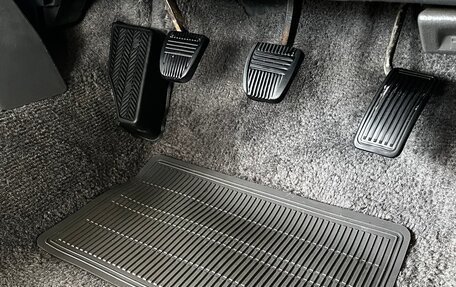 Toyota Hilux Surf III рестайлинг, 1993 год, 1 199 000 рублей, 25 фотография