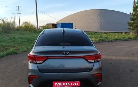 KIA Rio IV, 2018 год, 1 550 000 рублей, 1 фотография