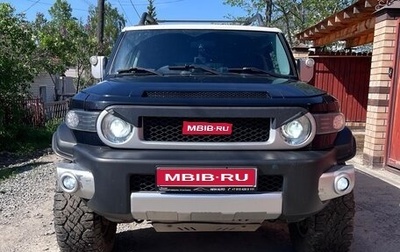 Toyota FJ Cruiser, 2022 год, 6 350 000 рублей, 1 фотография