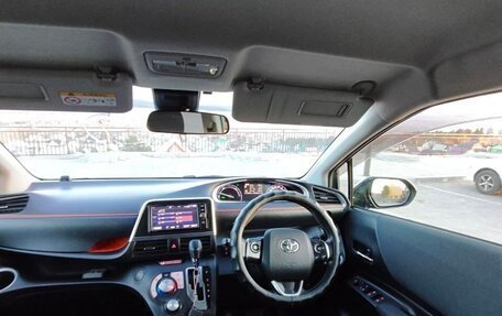 Toyota Sienta II, 2017 год, 1 499 000 рублей, 17 фотография