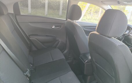 KIA Rio IV, 2018 год, 1 550 000 рублей, 5 фотография