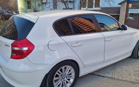 BMW 1 серия, 2008 год, 880 000 рублей, 2 фотография