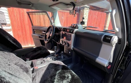 Toyota FJ Cruiser, 2022 год, 6 350 000 рублей, 9 фотография