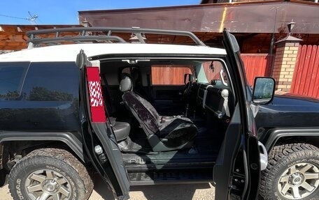 Toyota FJ Cruiser, 2022 год, 6 350 000 рублей, 7 фотография
