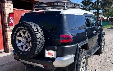 Toyota FJ Cruiser, 2022 год, 6 350 000 рублей, 3 фотография
