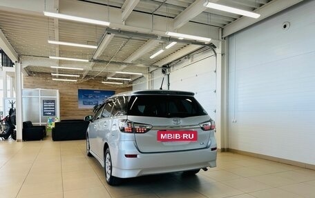 Toyota Wish II, 2015 год, 1 699 000 рублей, 4 фотография
