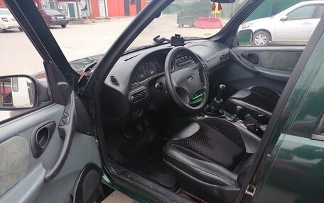 Chevrolet Niva I рестайлинг, 2004 год, 385 000 рублей, 8 фотография