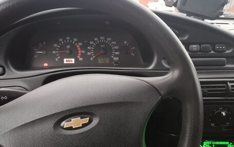 Chevrolet Niva I рестайлинг, 2004 год, 385 000 рублей, 9 фотография