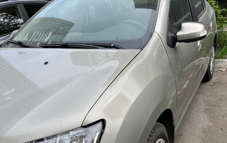 Renault Logan II, 2014 год, 560 000 рублей, 4 фотография