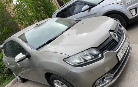 Renault Logan II, 2014 год, 560 000 рублей, 3 фотография