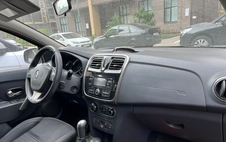 Renault Logan II, 2014 год, 560 000 рублей, 10 фотография