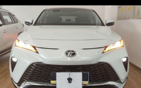 Toyota Venza, 2022 год, 4 000 000 рублей, 21 фотография