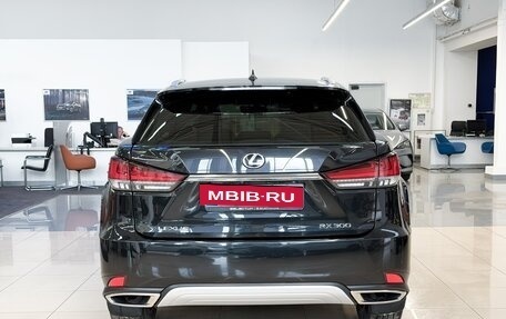Lexus RX IV рестайлинг, 2020 год, 4 720 000 рублей, 7 фотография