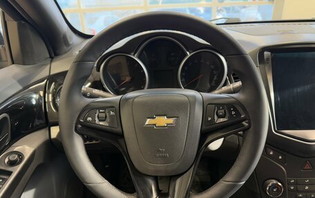 Chevrolet Cruze II, 2010 год, 745 000 рублей, 7 фотография