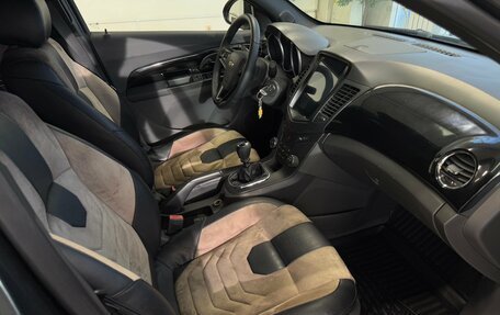 Chevrolet Cruze II, 2010 год, 745 000 рублей, 9 фотография