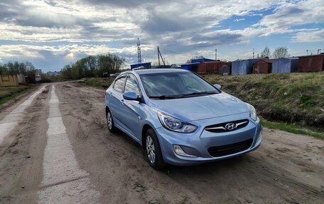 Hyundai Solaris II рестайлинг, 2012 год, 610 000 рублей, 1 фотография