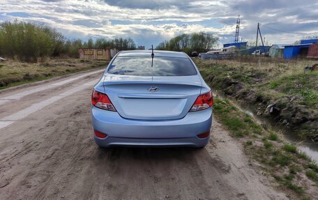 Hyundai Solaris II рестайлинг, 2012 год, 610 000 рублей, 4 фотография