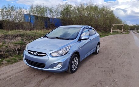 Hyundai Solaris II рестайлинг, 2012 год, 610 000 рублей, 7 фотография