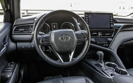 Toyota Camry, 2021 год, 2 598 000 рублей, 16 фотография