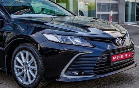 Toyota Camry, 2021 год, 2 598 000 рублей, 9 фотография